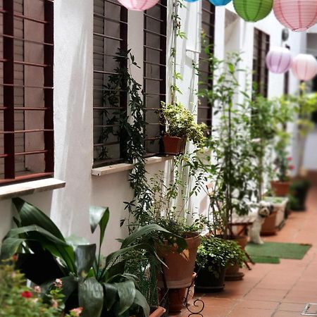 Centuria Macarena, Apartamento Duplex Appartement Sevilla Buitenkant foto