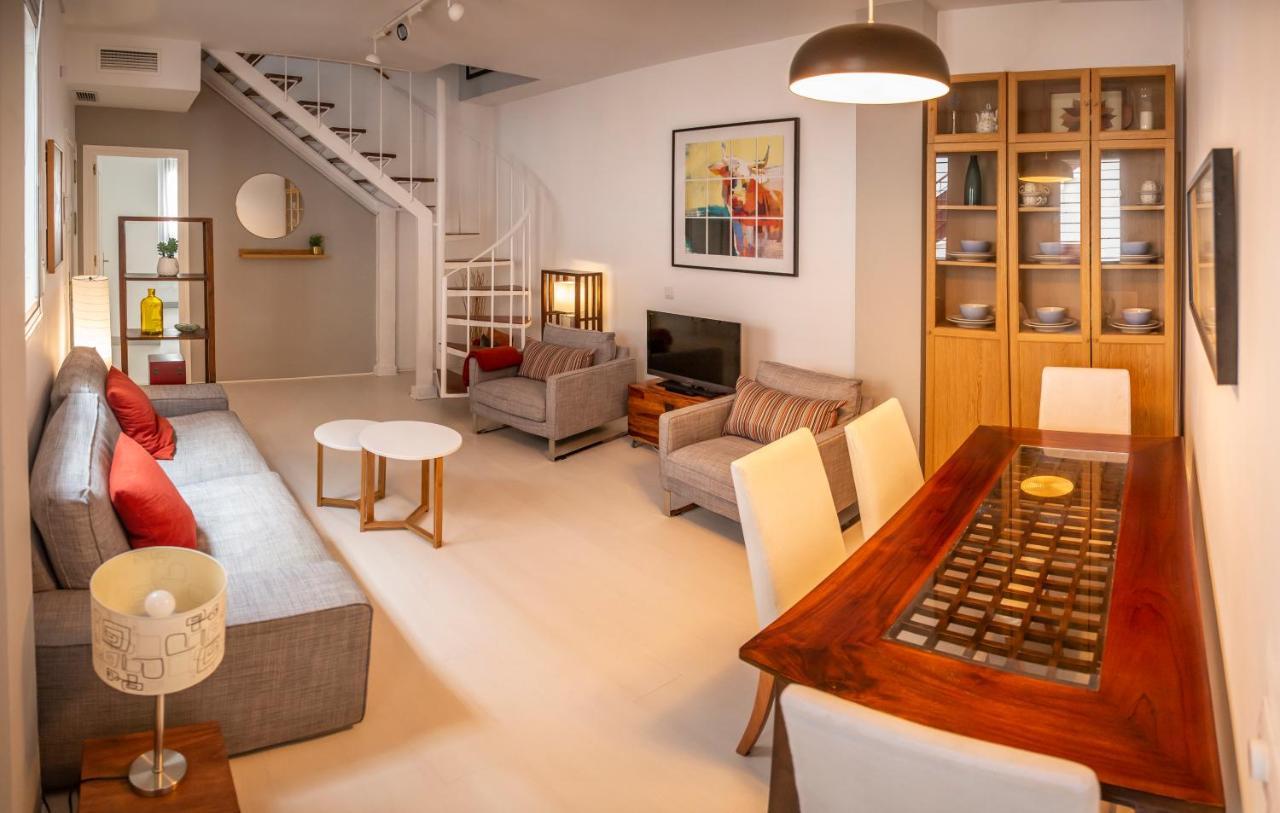 Centuria Macarena, Apartamento Duplex Appartement Sevilla Buitenkant foto
