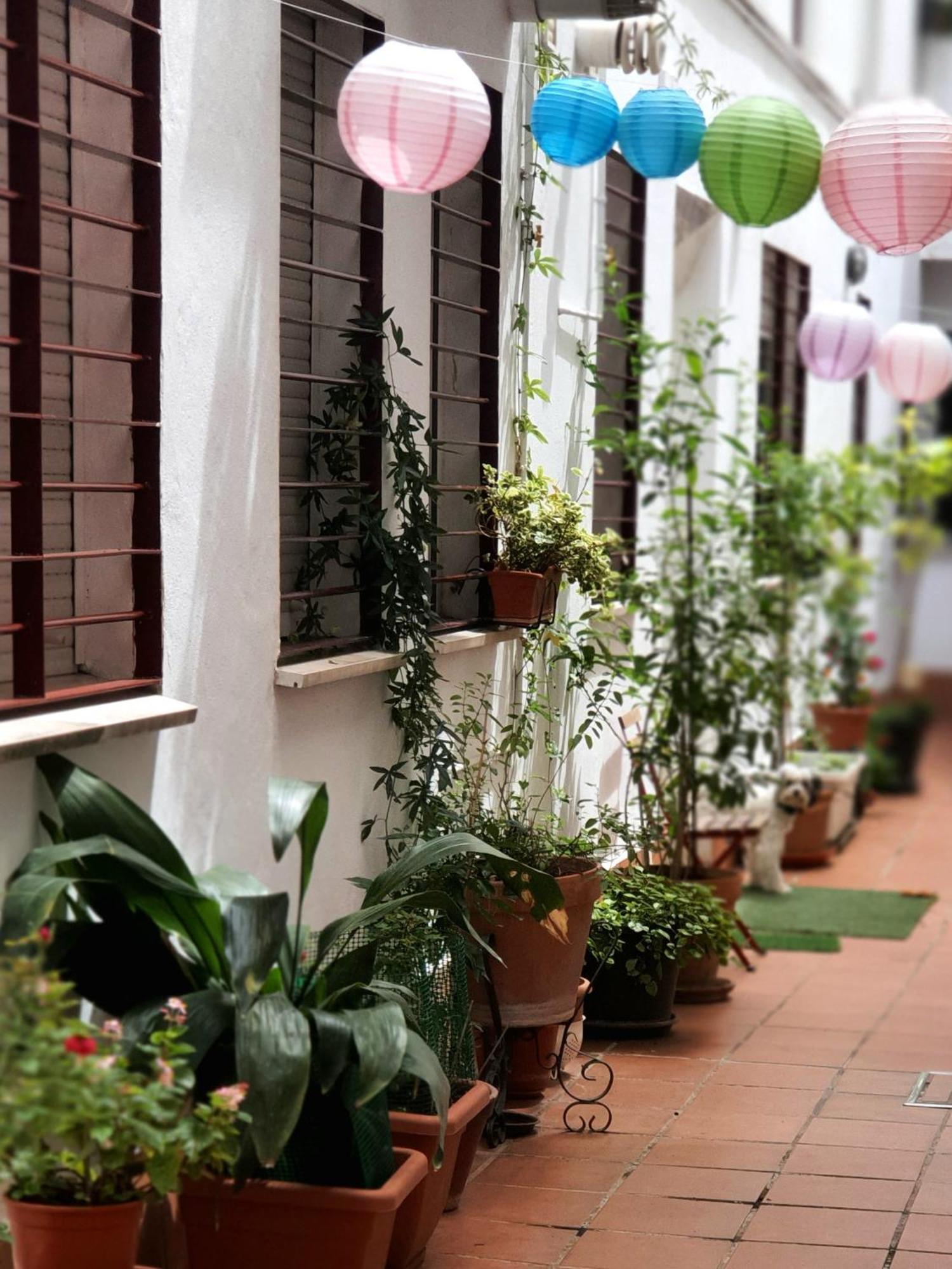 Centuria Macarena, Apartamento Duplex Appartement Sevilla Buitenkant foto